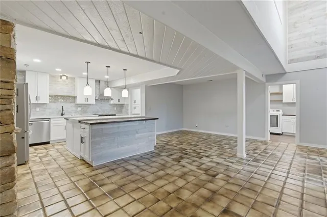 $564,900 | 1606 Lynn Road, Excelsior Springs, MO 64024