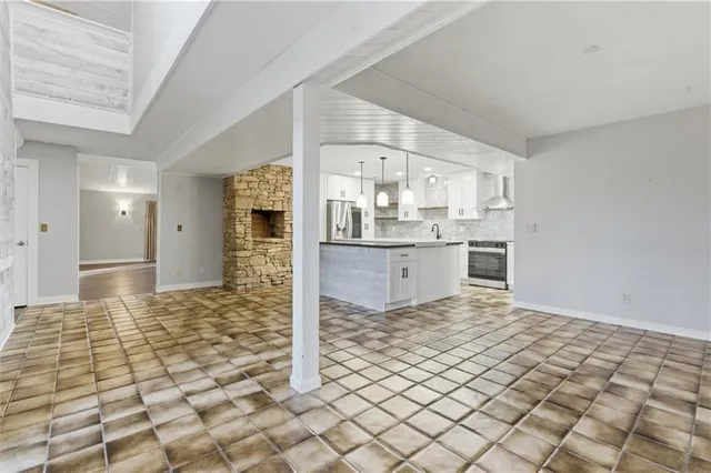 $564,900 | 1606 Lynn Road, Excelsior Springs, MO 64024