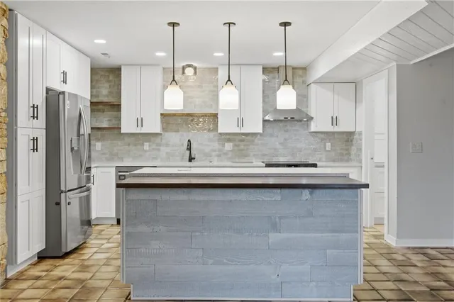 $564,900 | 1606 Lynn Road, Excelsior Springs, MO 64024