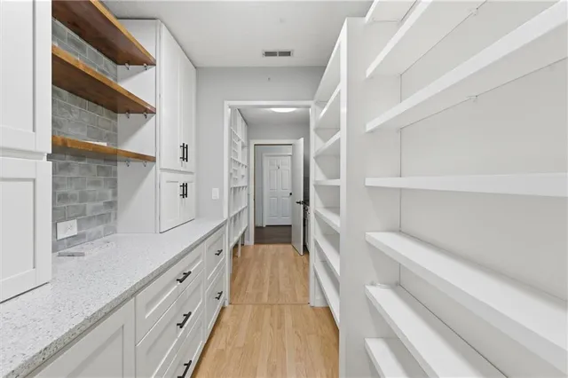 $564,900 | 1606 Lynn Road, Excelsior Springs, MO 64024