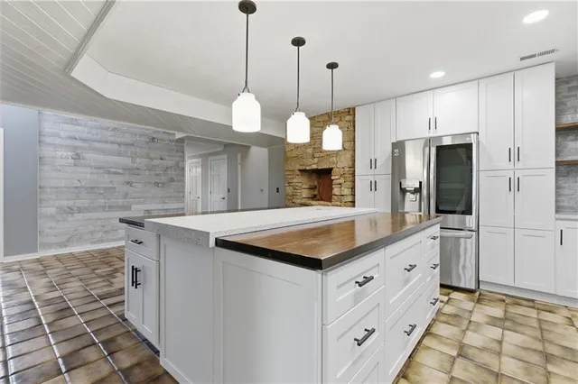 $564,900 | 1606 Lynn Road, Excelsior Springs, MO 64024