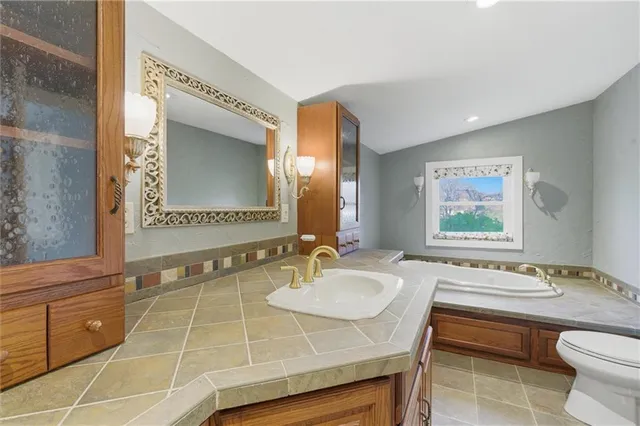 $564,900 | 1606 Lynn Road, Excelsior Springs, MO 64024