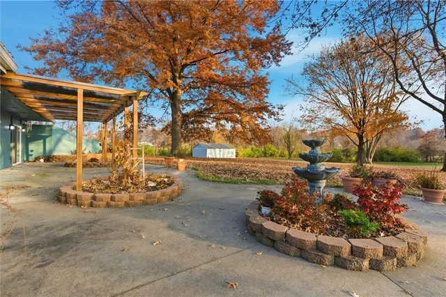 $564,900 | 1606 Lynn Road, Excelsior Springs, MO 64024