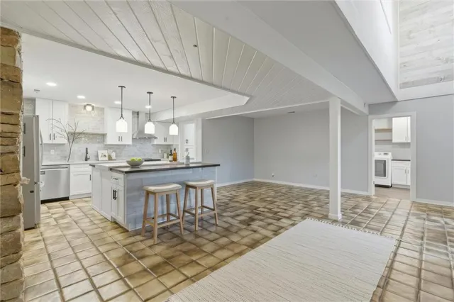 $564,900 | 1606 Lynn Road, Excelsior Springs, MO 64024