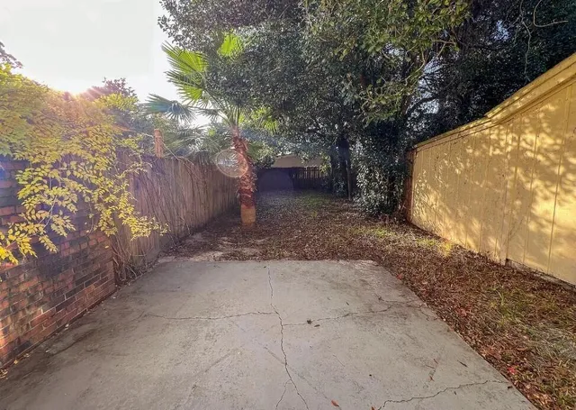 $1,750 | 16 Cape Drive Northwest, Unit C, Fort Walton Beach, FL 32548