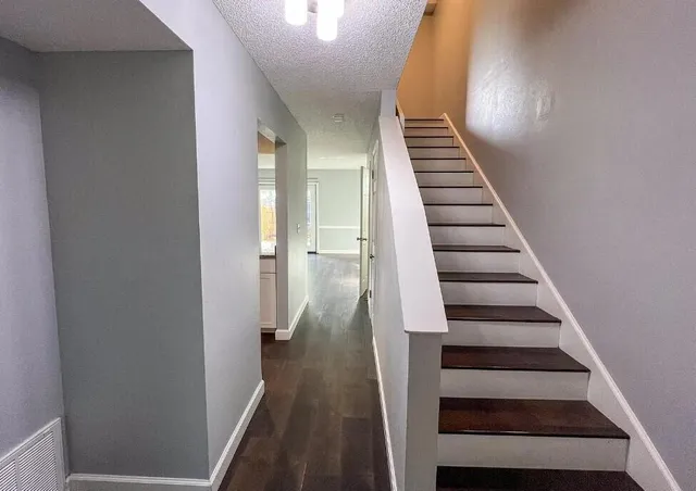 $1,750 | 16 Cape Drive Northwest, Unit C, Fort Walton Beach, FL 32548