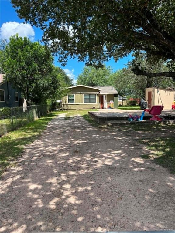 1104 Esperanza Road Alamo, TX 78516 - Photo 2 of 21 a view of a house with a yard