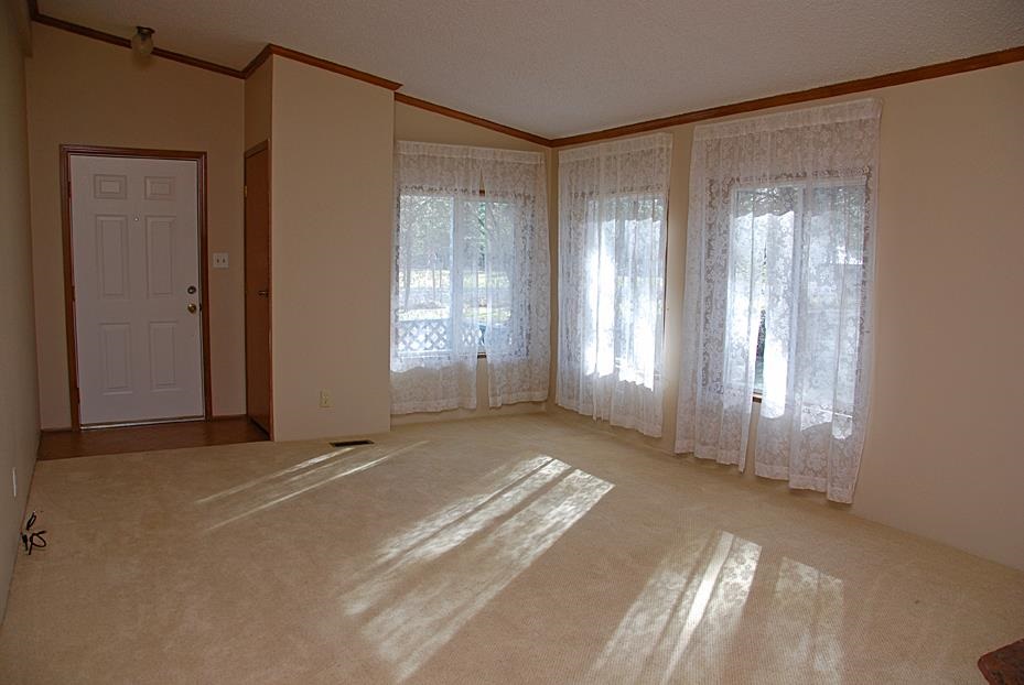 32502 North Ridge Road Chattaroy, WA 99003 - Photo 3 of 20