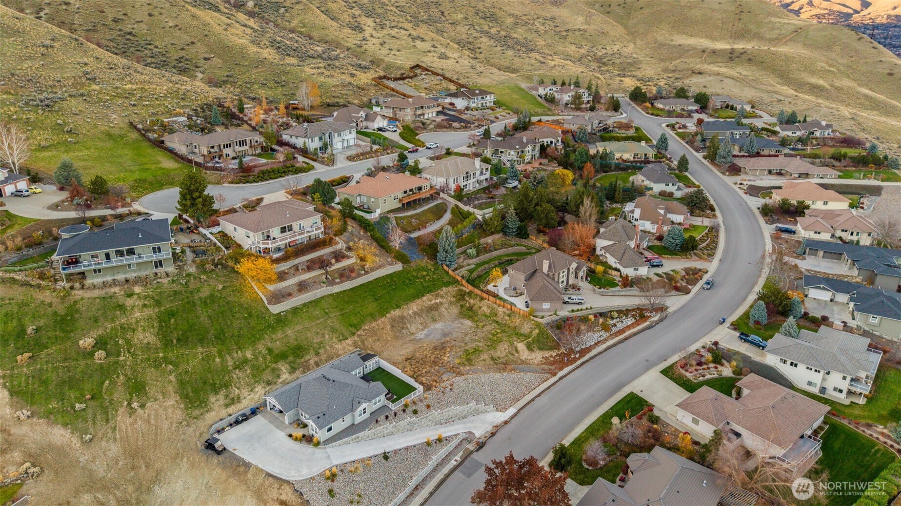 756 Castle Heights Drive Wenatchee, WA 98801 - Photo 12 of 22 an aerial view of residential houses with outdoor space