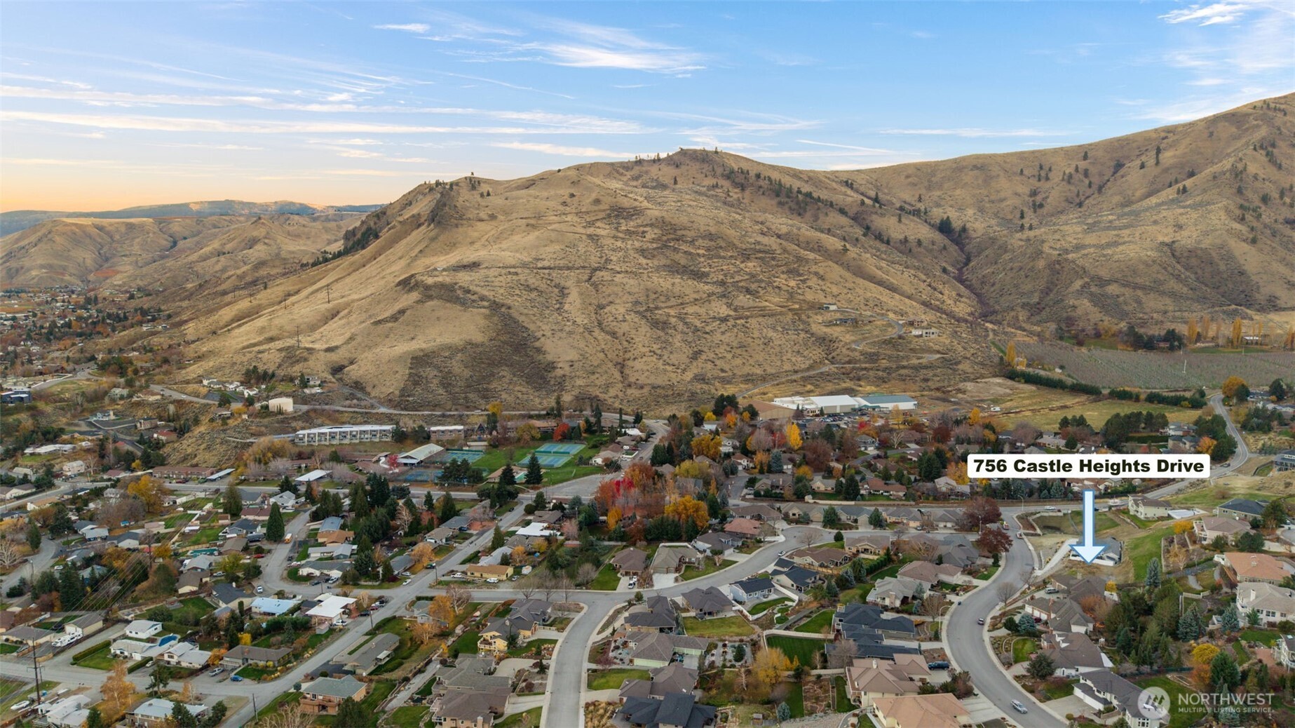756 Castle Heights Drive Wenatchee, WA 98801 - Photo 19 of 22 a view of a mountain