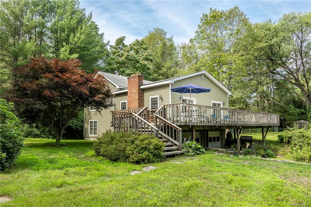 7 South Shanks Road Clinton Corners, NY 12514 - Photo 3 of 35