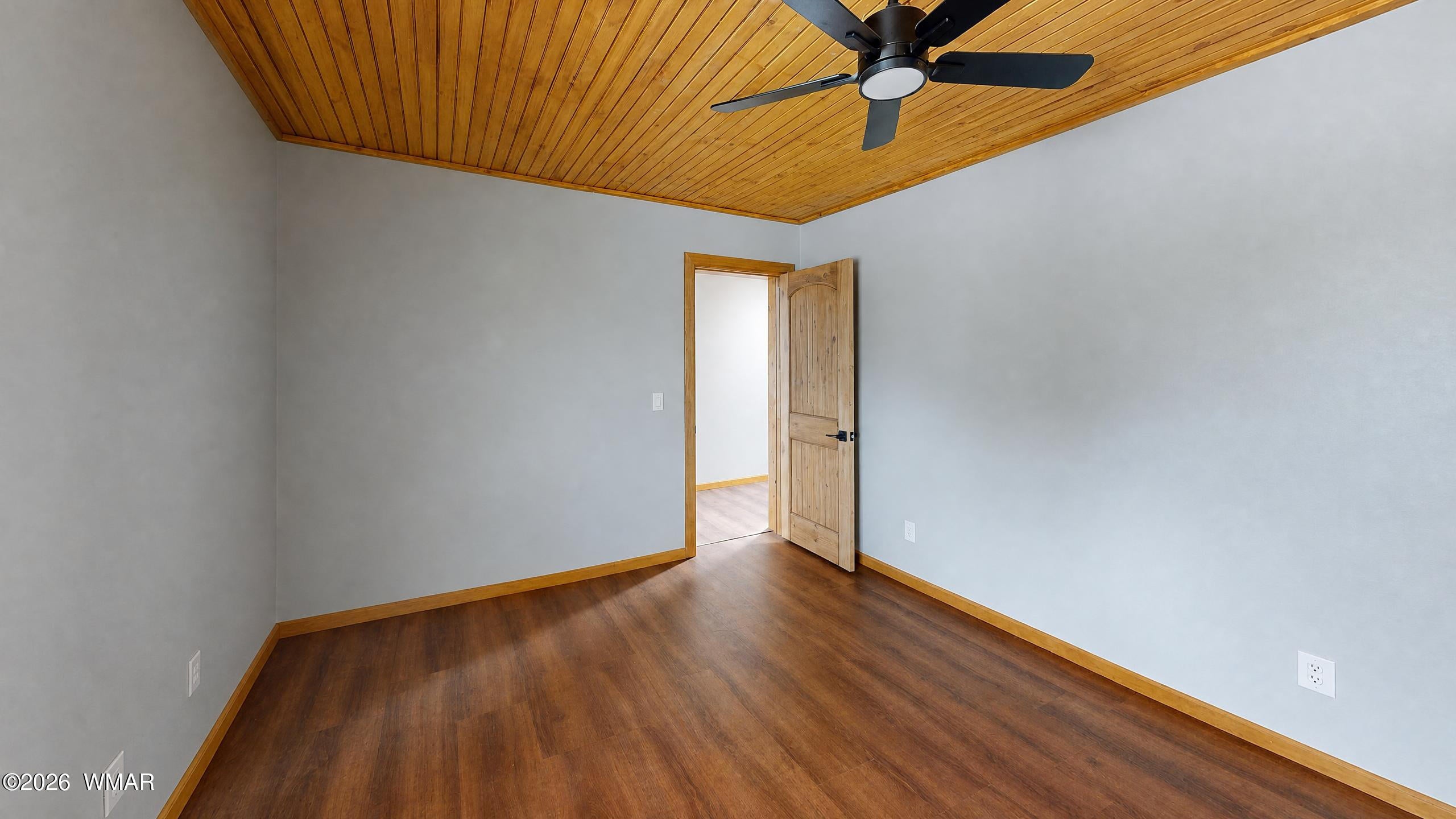 2094 Supancheck Road Show Low, AZ 85901 - Photo 21 of 33 Gallery Image 21