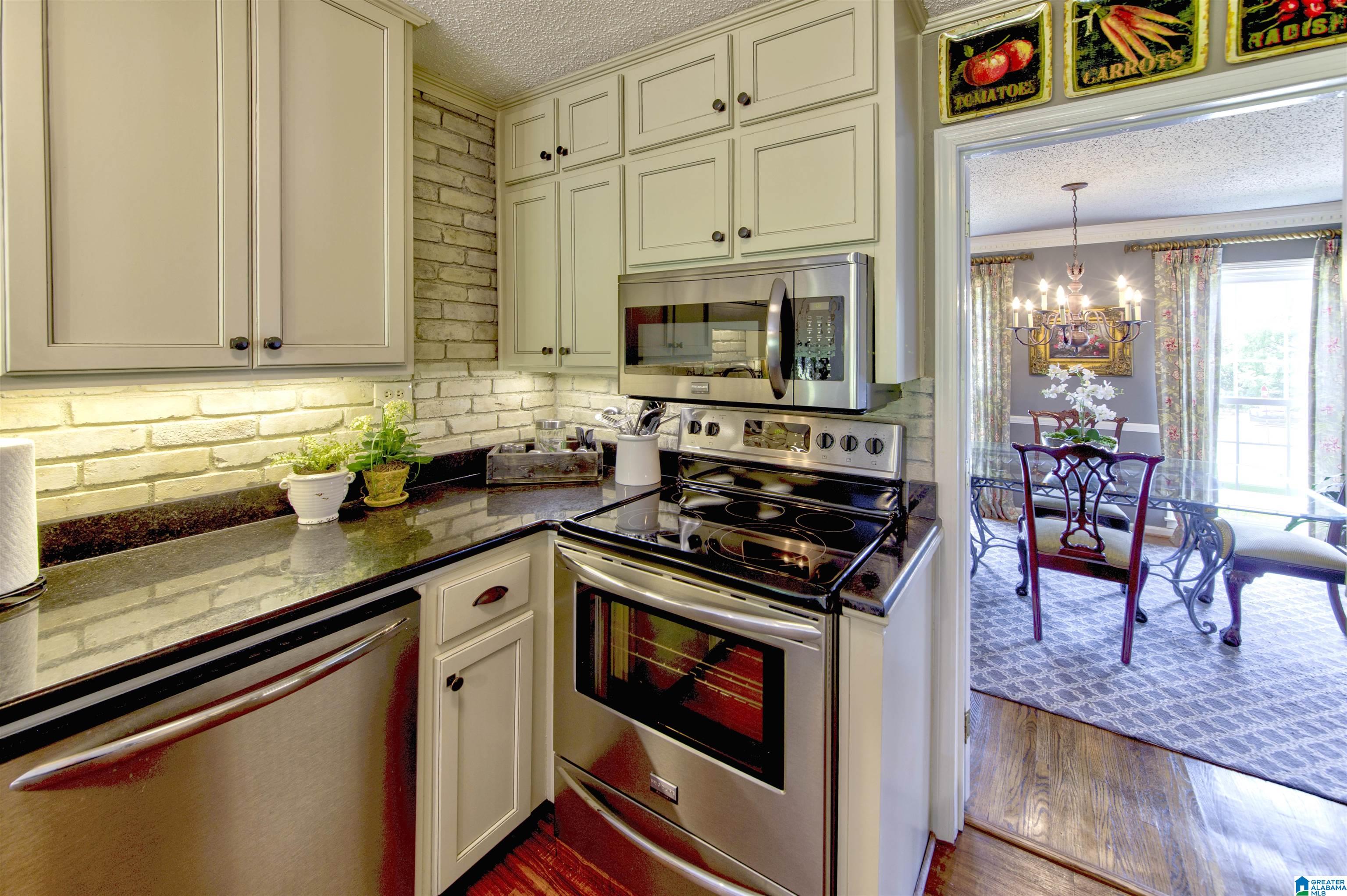 295 Shades Crest Road Birmingham, AL 35226 - Photo 13 of 40