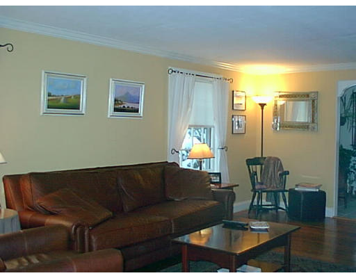 8 Birch Hill Road Melrose, MA 02176 - Photo 4 of 13 Gallery Image 4