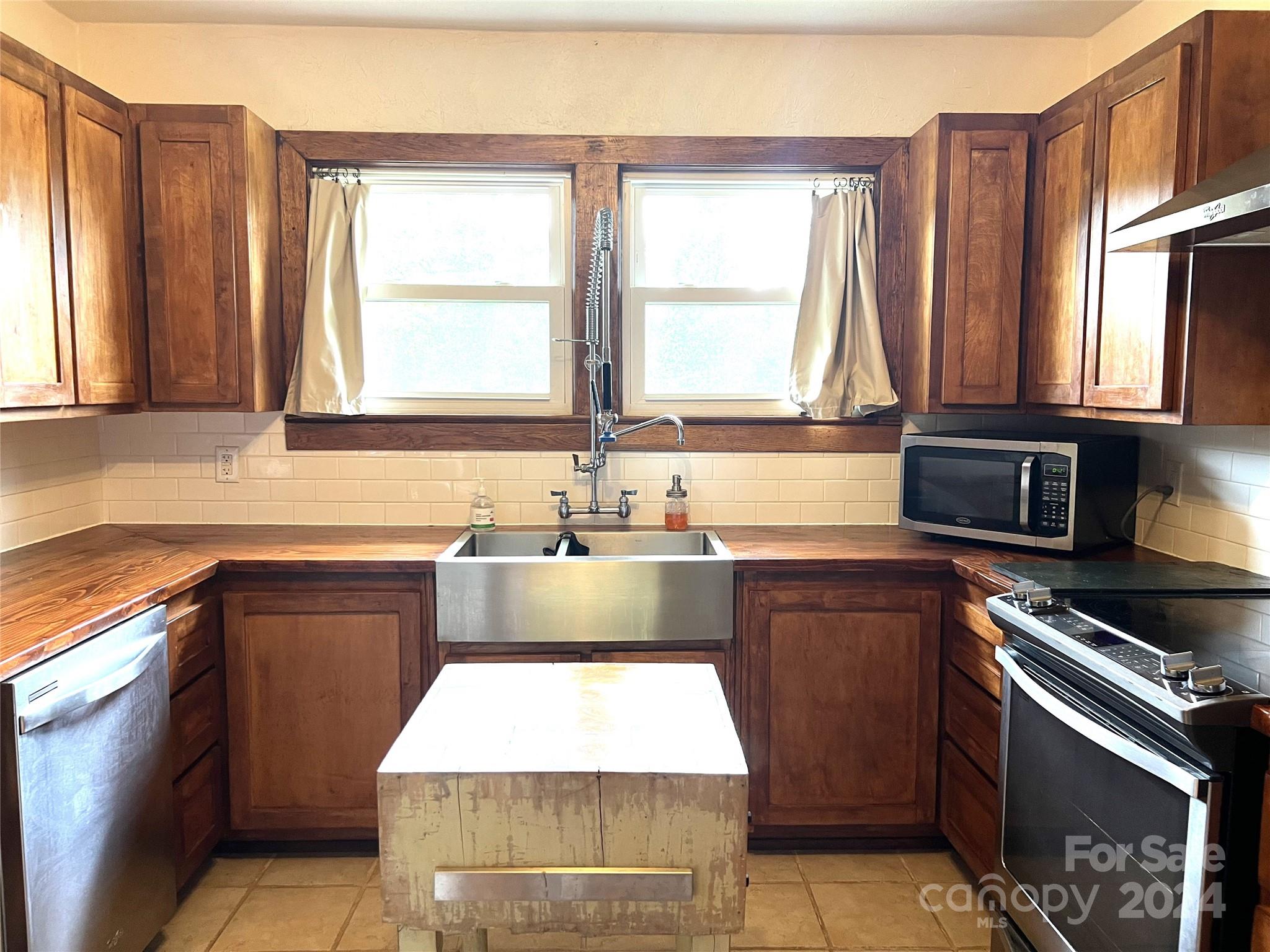 4410 Sundown Road Morganton, NC 28655 - Photo 13 of 27 Gallery Image 13