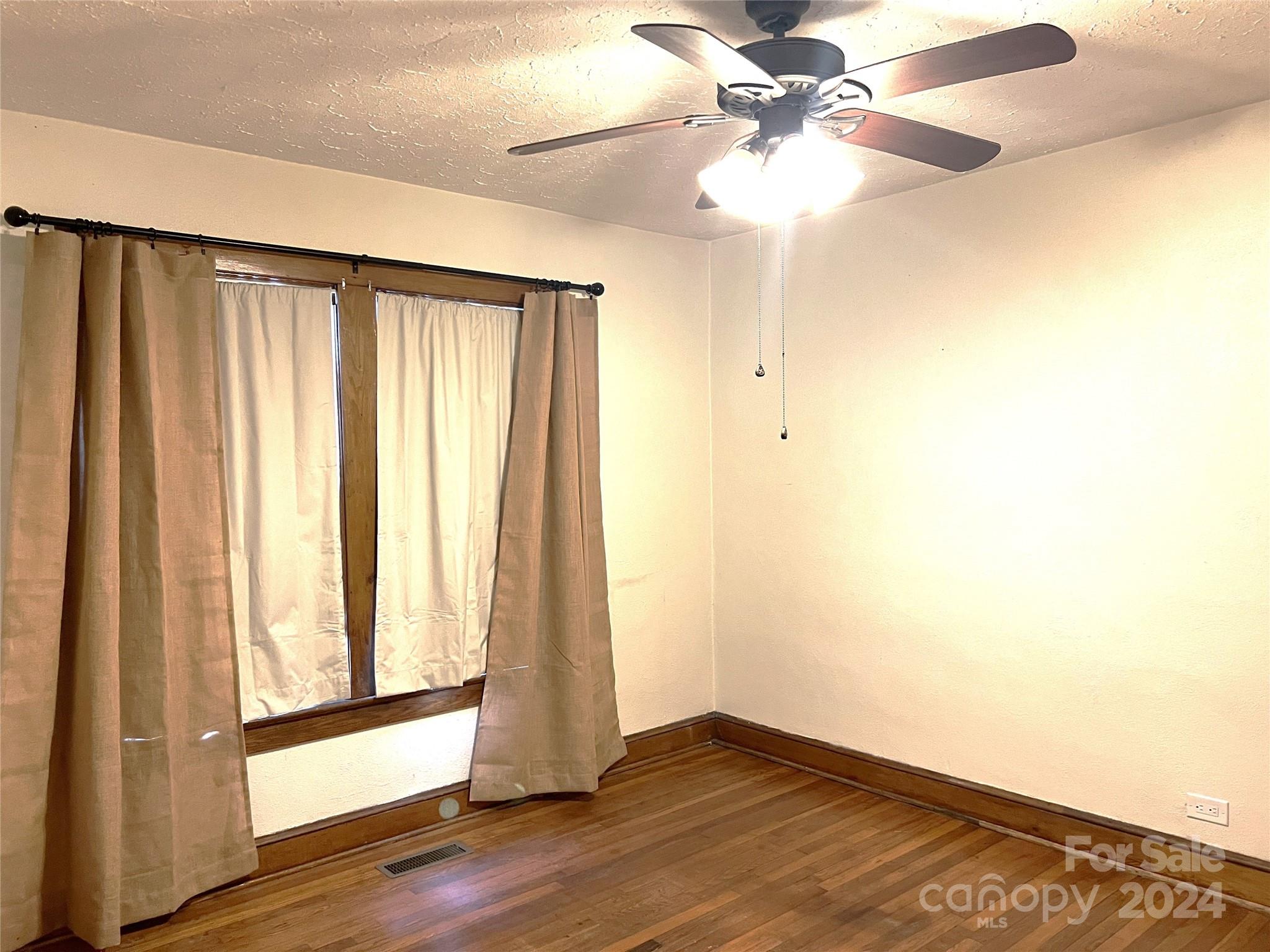 4410 Sundown Road Morganton, NC 28655 - Photo 18 of 27 Gallery Image 18