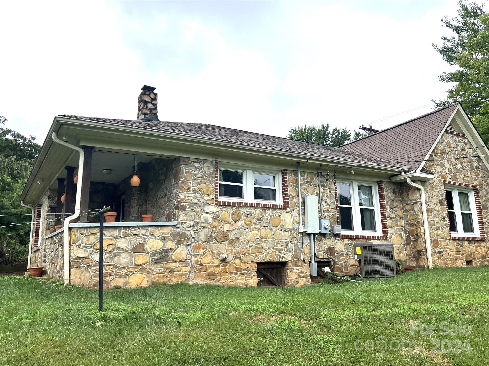4410 Sundown Road Morganton, NC 28655 - Photo 22 of 27 Gallery Image 22