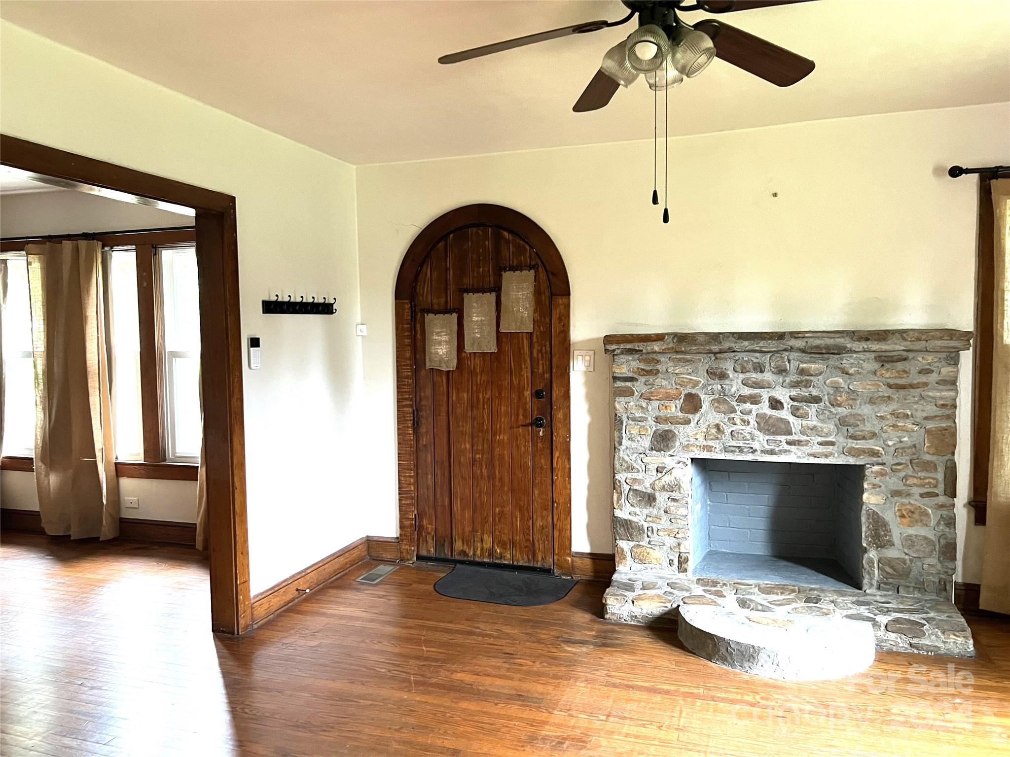 4410 Sundown Road Morganton, NC 28655 - Photo 3 of 27 Gallery Image 3