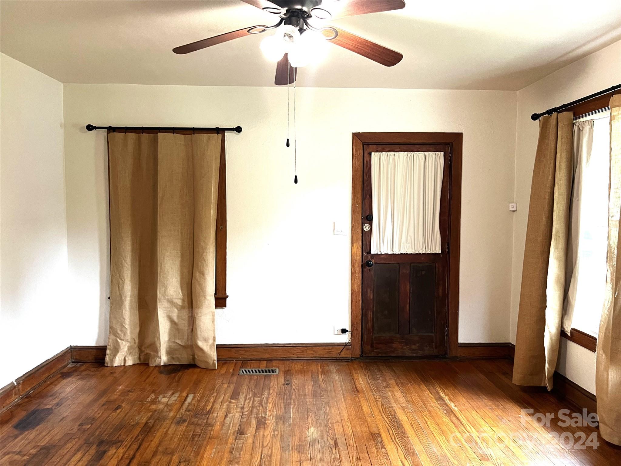 4410 Sundown Road Morganton, NC 28655 - Photo 6 of 27 Gallery Image 6