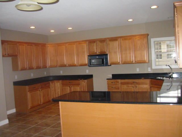 1838 Kern Road Washington, IL 61571 - Photo 2 of 9 Gallery Image 2