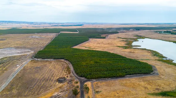 $9,525,000 | 28 28 Mile Road, Oakdale, CA 95361