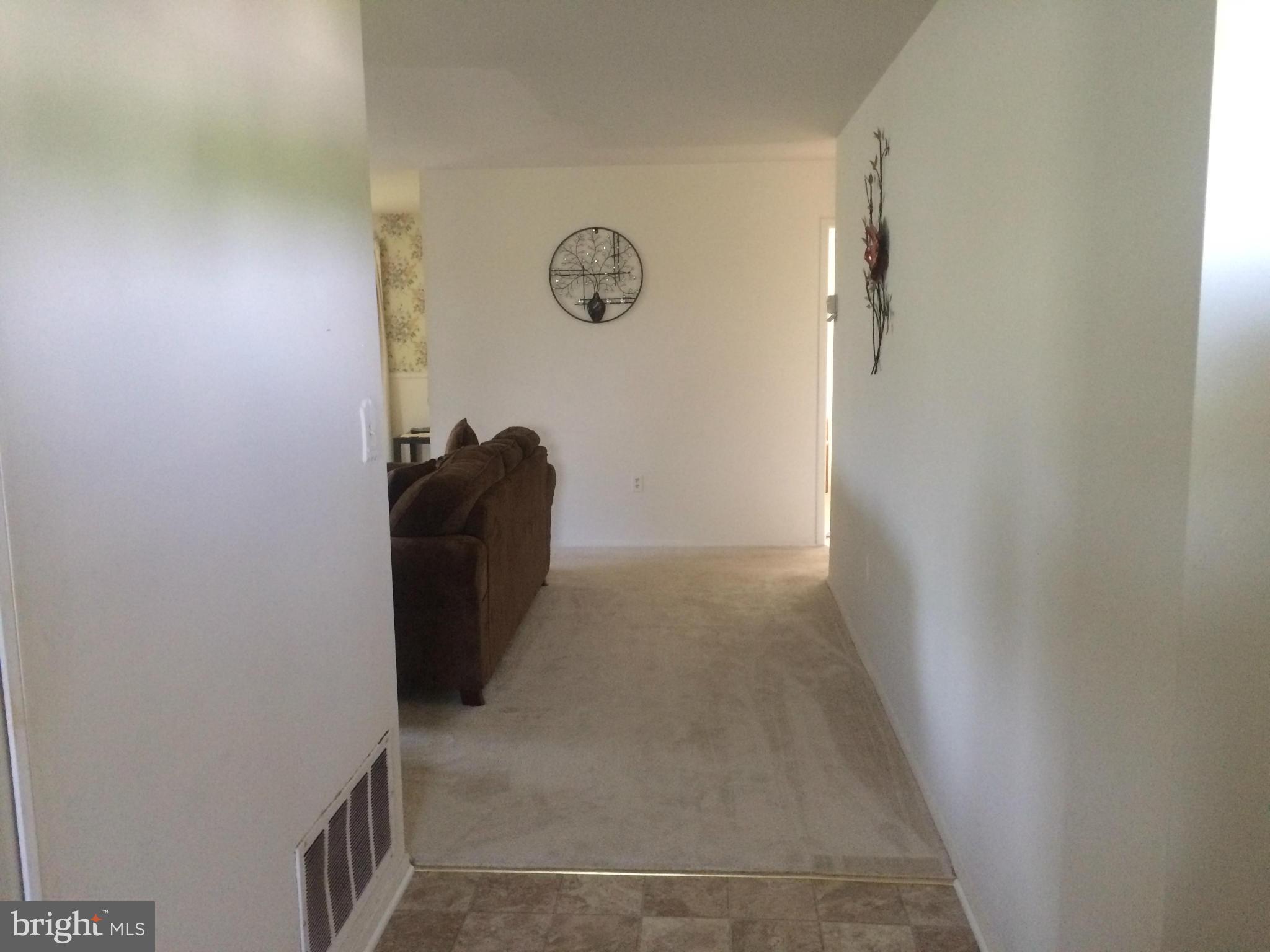 2024 Rolling Rd. Baltimore, MD 21244 - Photo 3 of 30 Interior (General)
