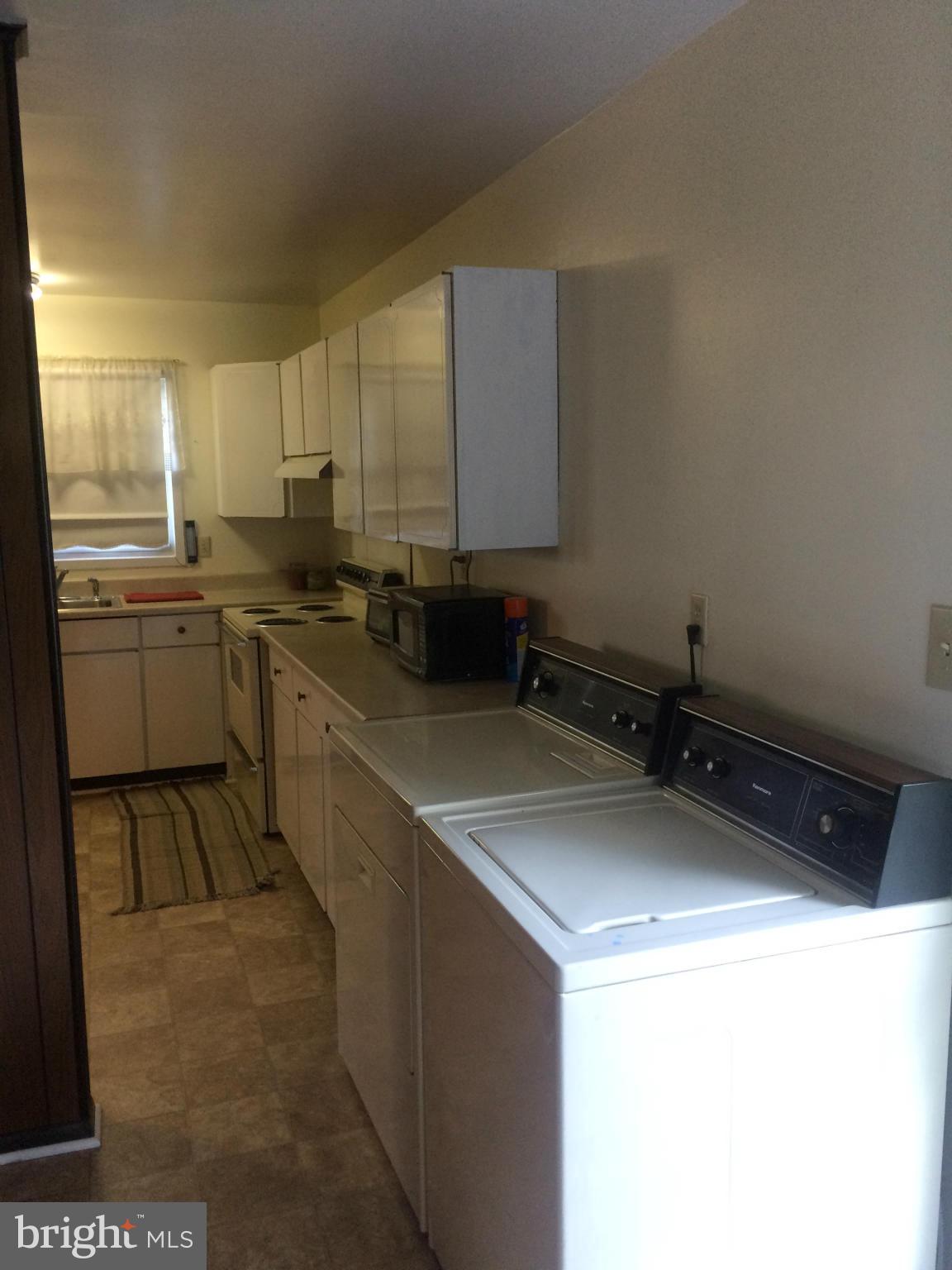 2024 Rolling Rd. Baltimore, MD 21244 - Photo 8 of 30 Interior (General)