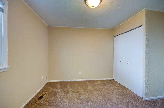 $1,750 | 2005 McDonough Street, Joliet, IL 60436