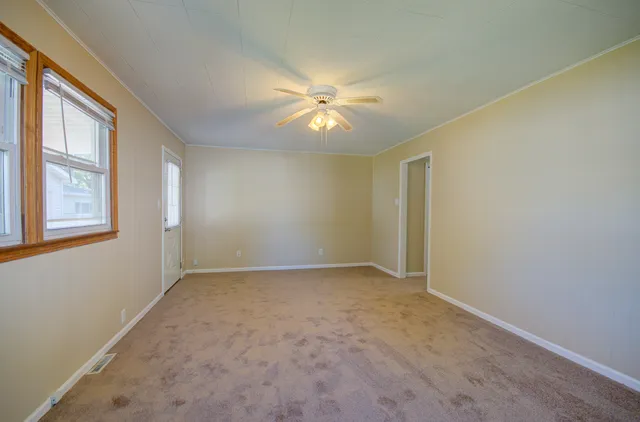 $1,750 | 2005 McDonough Street, Joliet, IL 60436