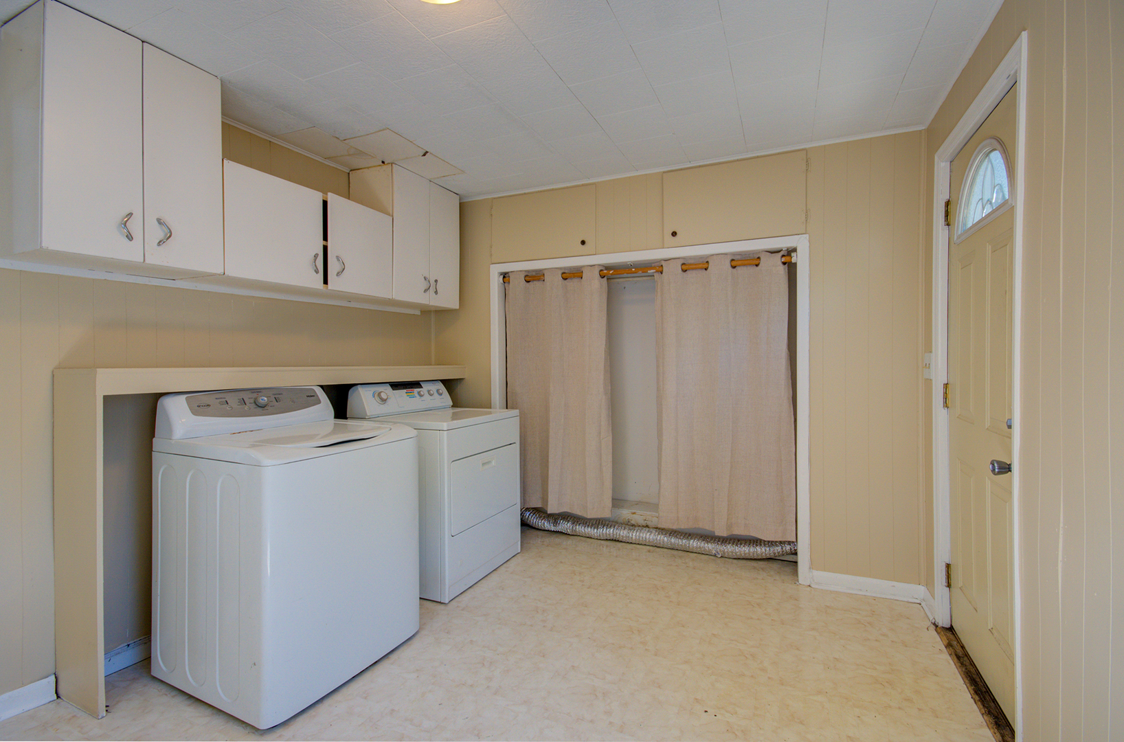 2005 McDonough Street Joliet, IL 60436 - Photo 10 of 21