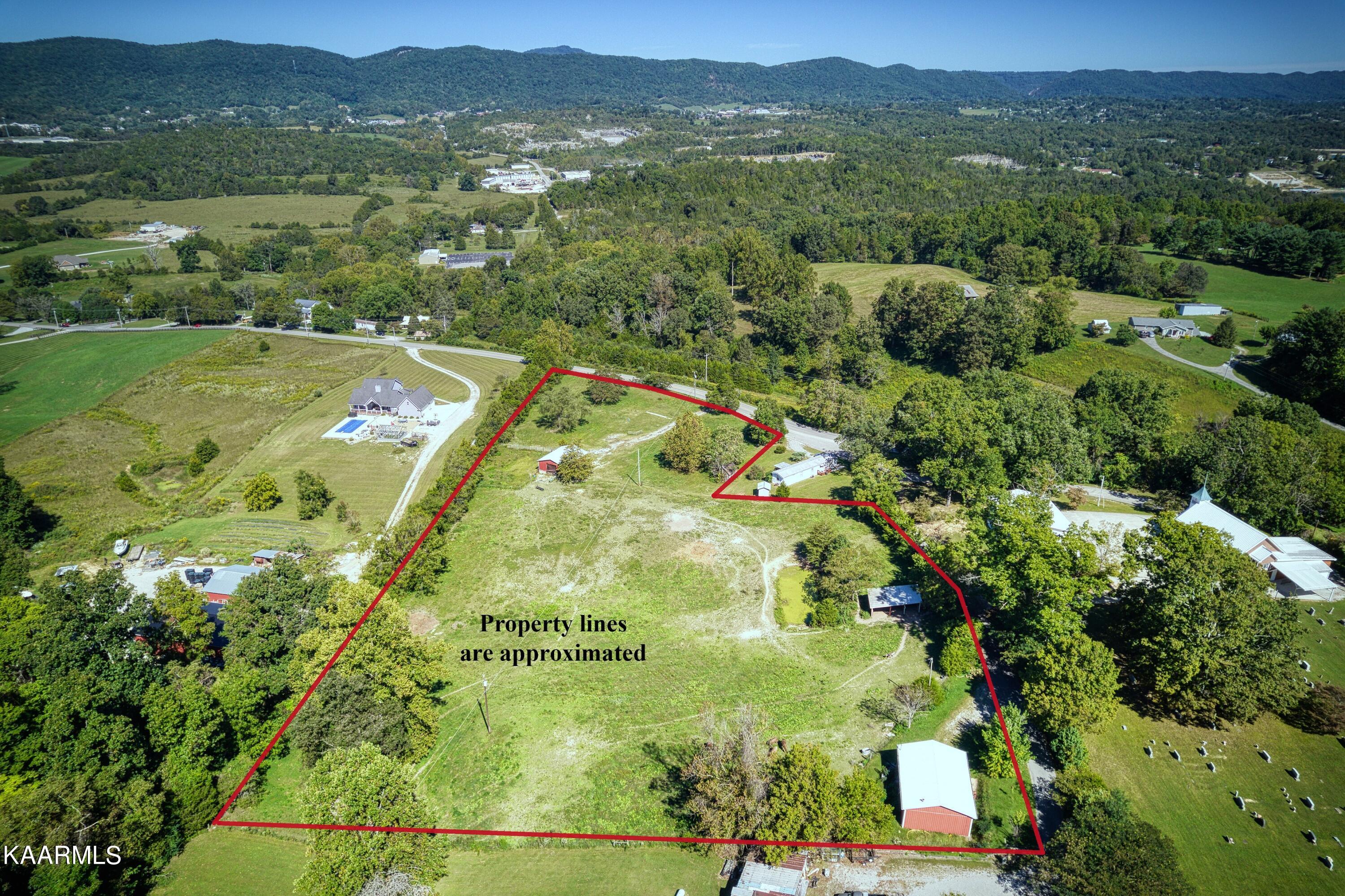 238 Mt Zion Road Jacksboro, TN 37757 - Photo 3 of 21 River Rd_4 w prop lines w disclaimer