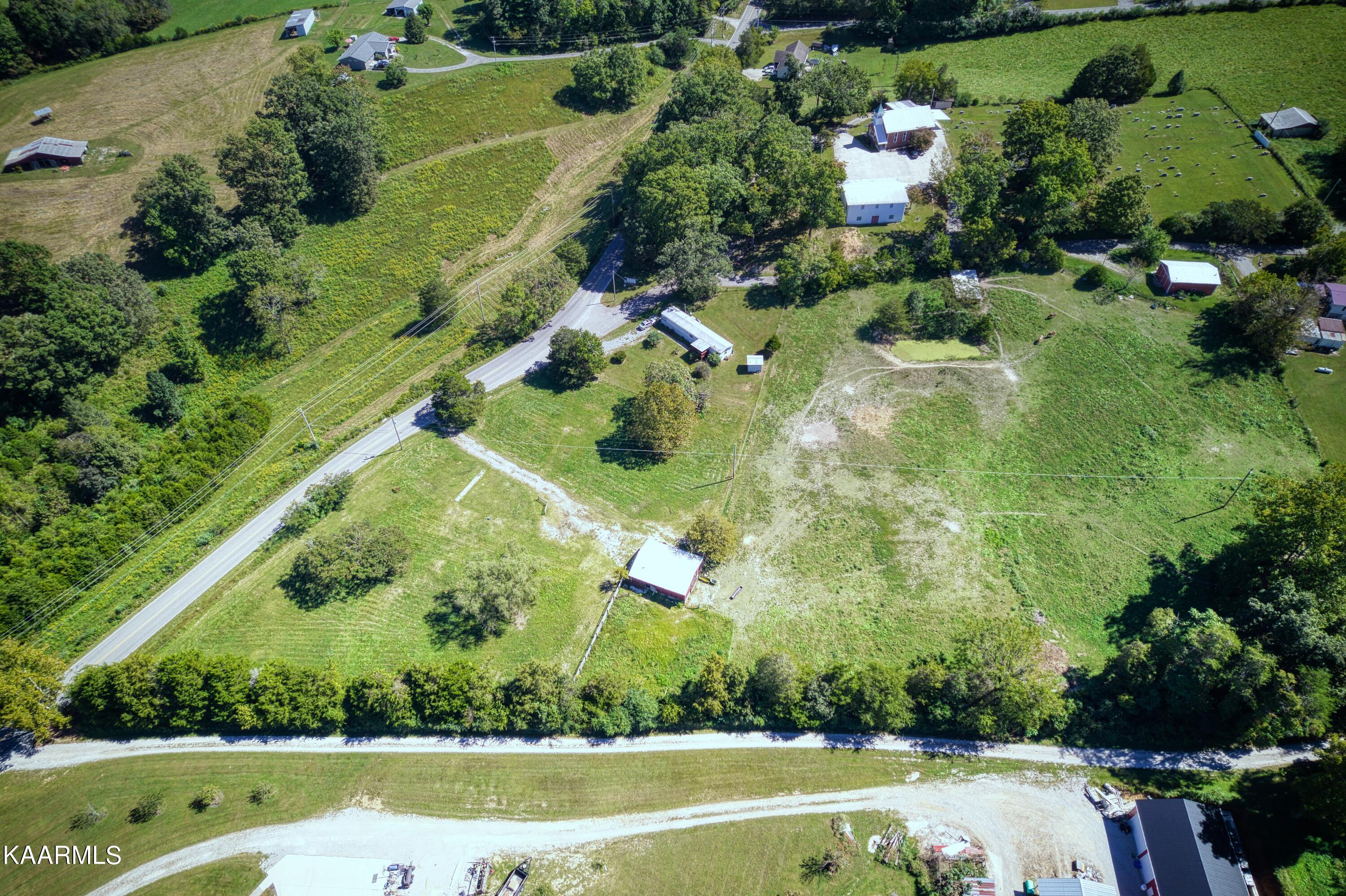 238 Mt Zion Road Jacksboro, TN 37757 - Photo 10 of 21 River Rd_21