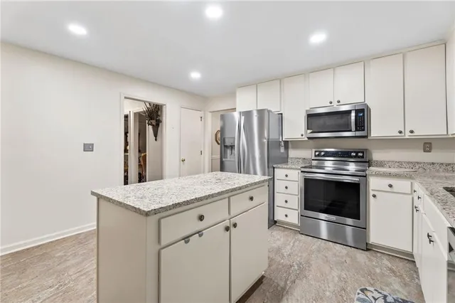 $2,850 | 4040 Summit Drive, Marietta, GA 30068