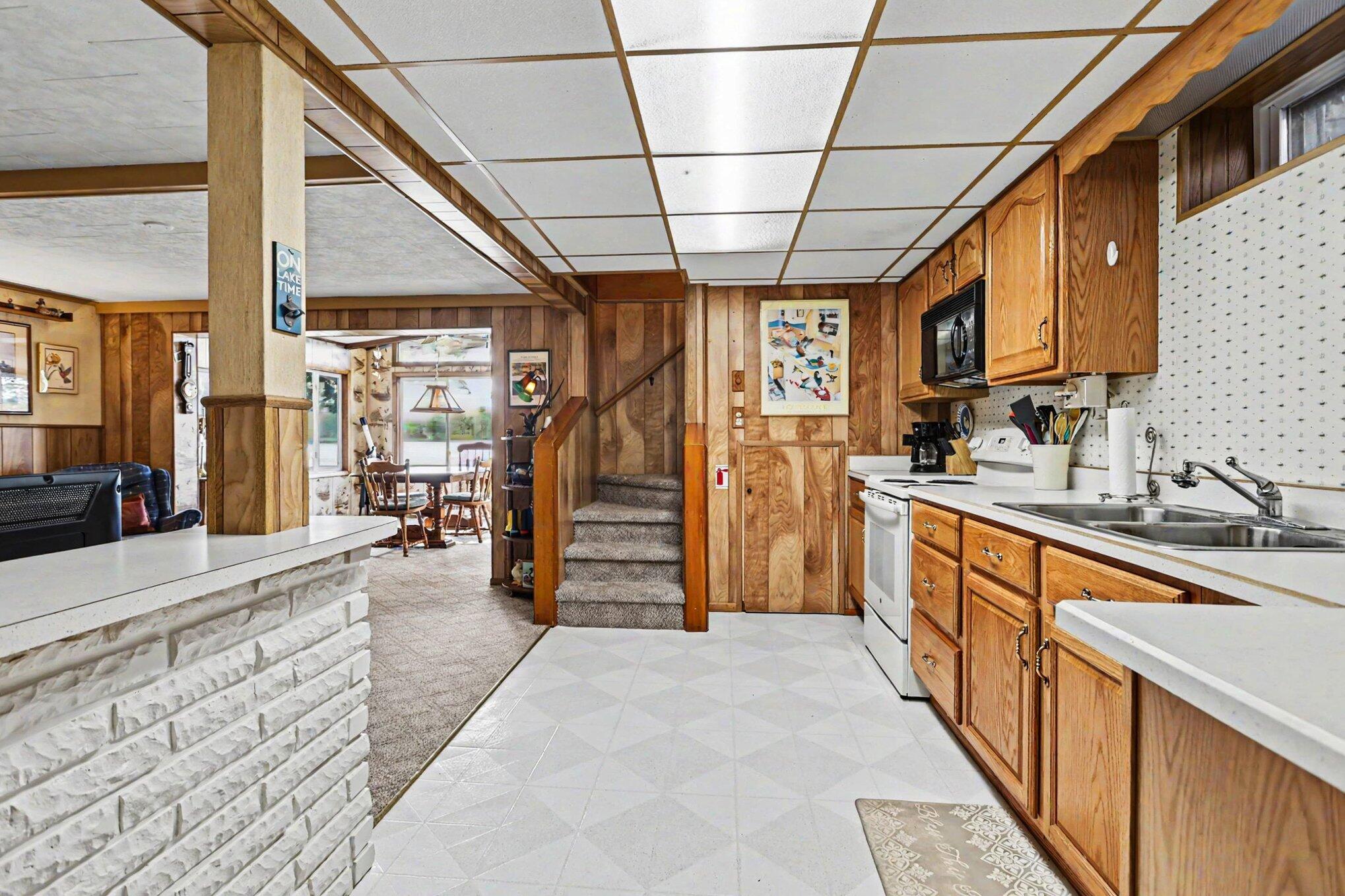 60779 West Oak Drive Decatur, MI 49045 - Photo 12 of 31 LOWER LEVEL - KITCHEN