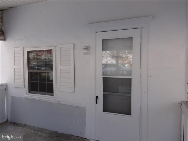 905 Wagontown Road Coatesville, PA 19320 - Photo 3 of 11 a view of an entryway