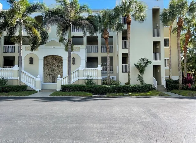 $9,900 | 7709 Pebble Creek Circle, Unit 6304, Naples, FL 34108