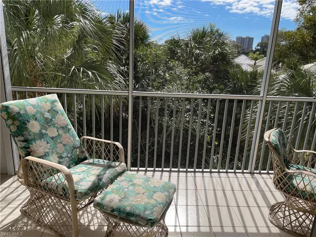 $9,900 | 7709 Pebble Creek Circle, Unit 6304, Naples, FL 34108