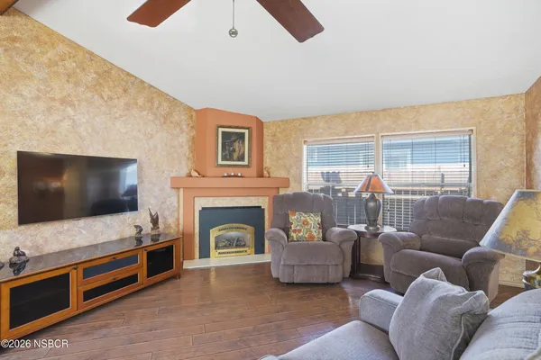 $259,000 | 934 Vista Montana, Santa Maria, CA 93458