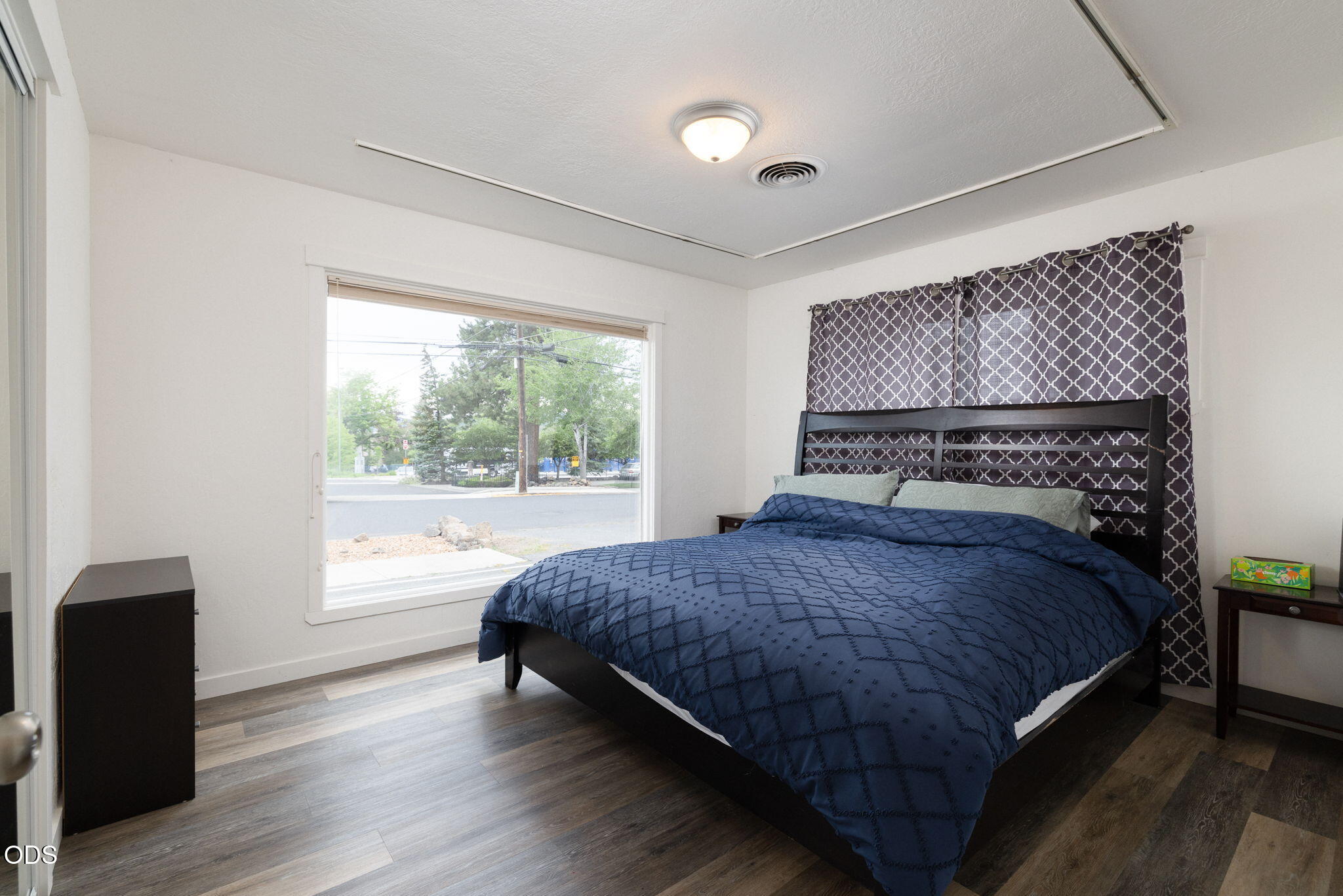 820 Northeast 4th Street Bend, OR 97701 - Photo 11 of 35
