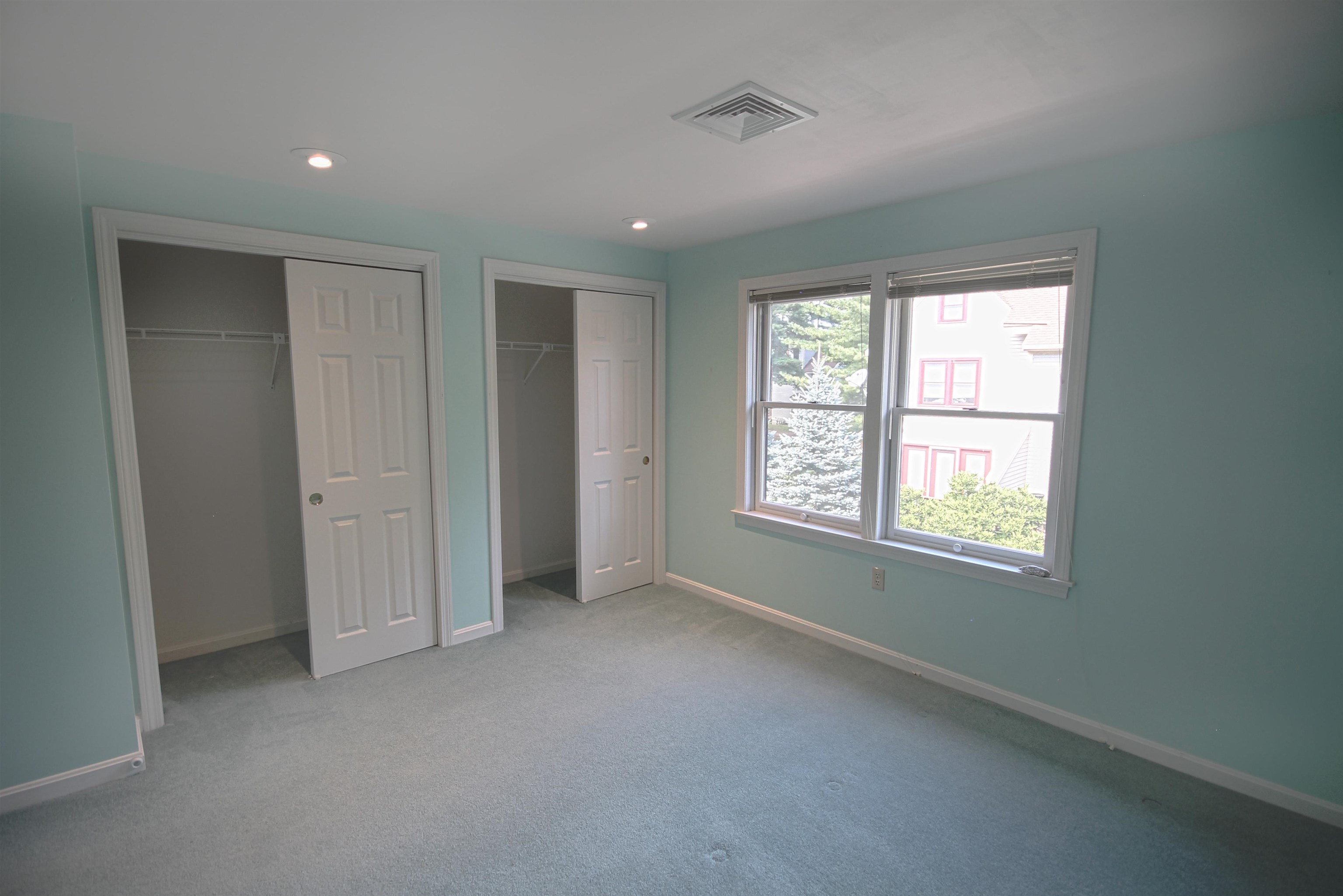170 Bartemus Trail Nashua, NH 03063 - Photo 24 of 33