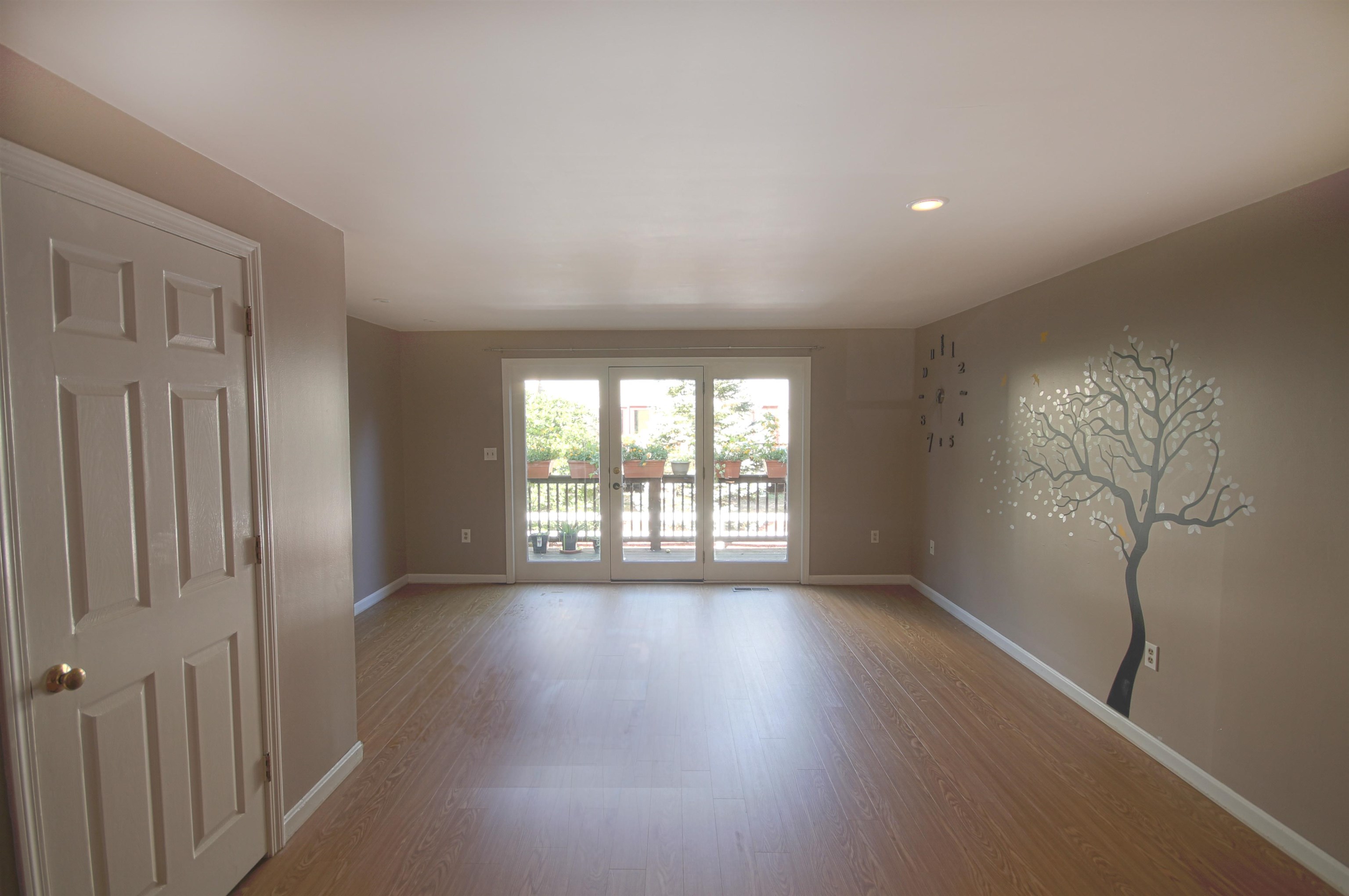 170 Bartemus Trail Nashua, NH 03063 - Photo 9 of 33