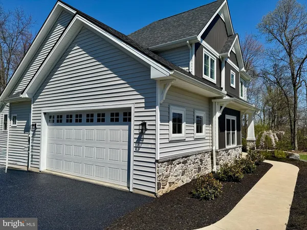 $560,000 | 4413 Lyn Wood Drive, Spring Grove, PA 17362