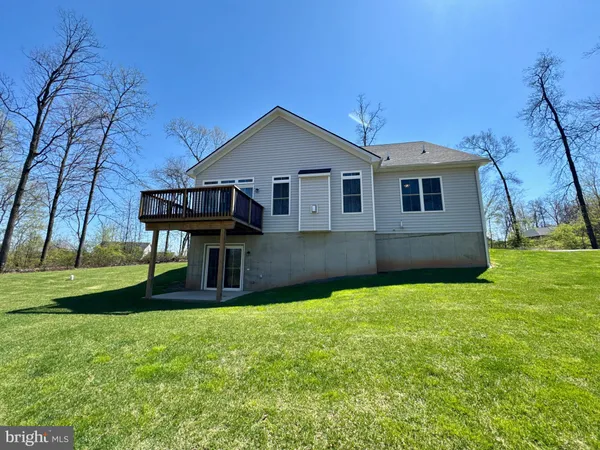 $560,000 | 4413 Lyn Wood Drive, Spring Grove, PA 17362