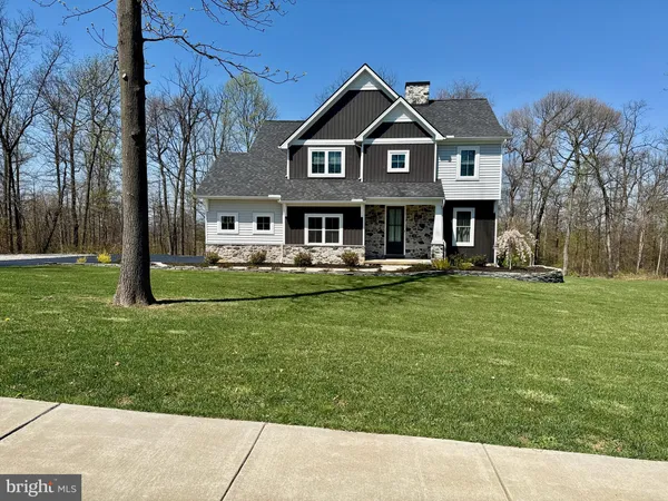$560,000 | 4413 Lyn Wood Drive, Spring Grove, PA 17362