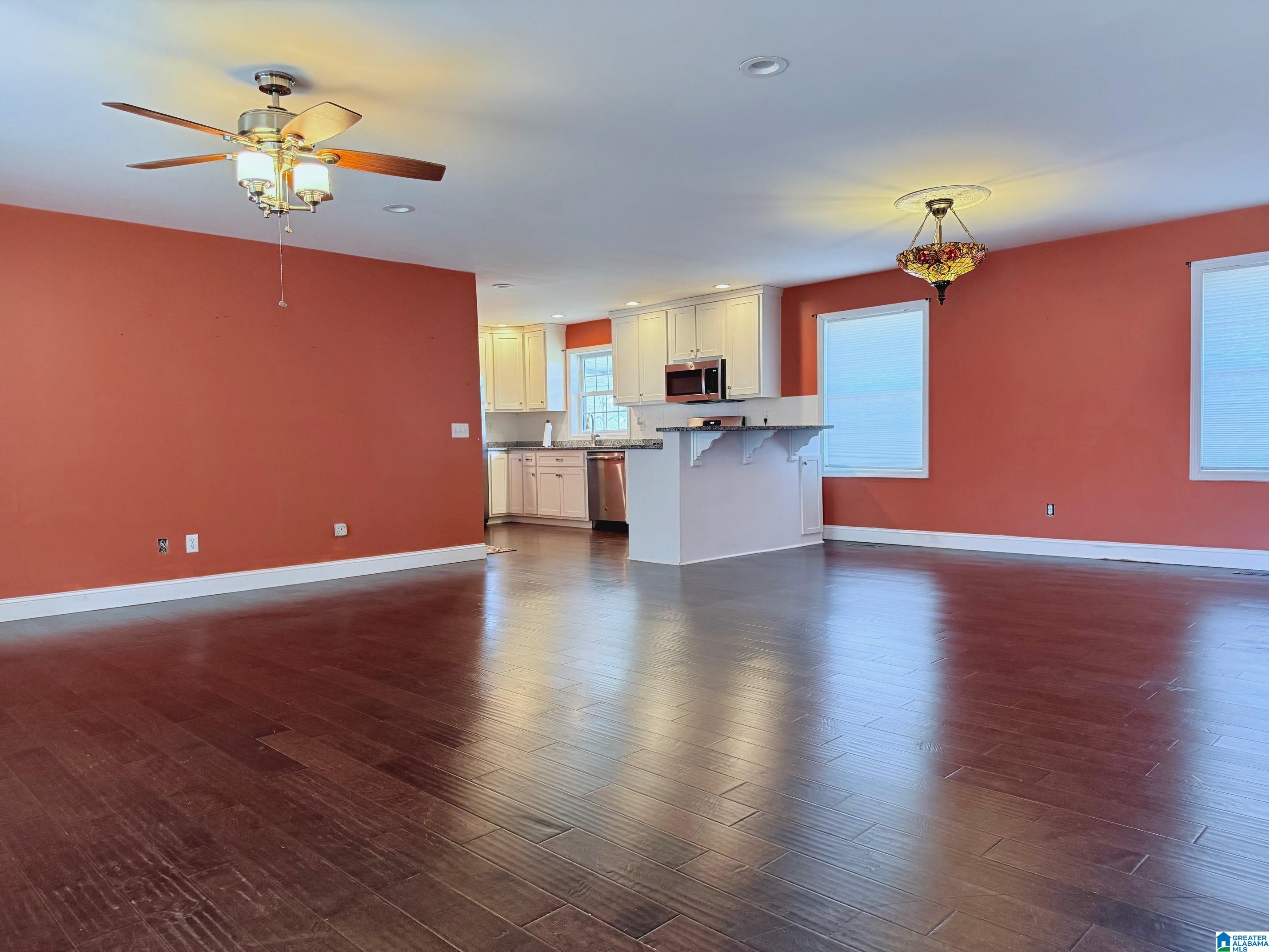 406 Riddle Avenue Piedmont, AL 36272 - Photo 6 of 51