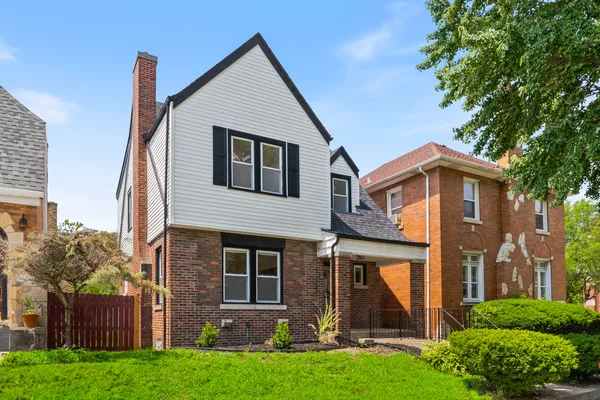 $328,900 | 11304 South Lowe Avenue, Chicago, IL 60628
