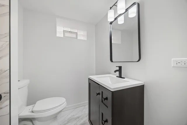 $328,900 | 11304 South Lowe Avenue, Chicago, IL 60628