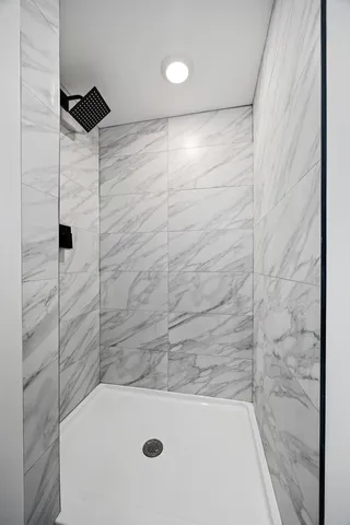 $328,900 | 11304 South Lowe Avenue, Chicago, IL 60628