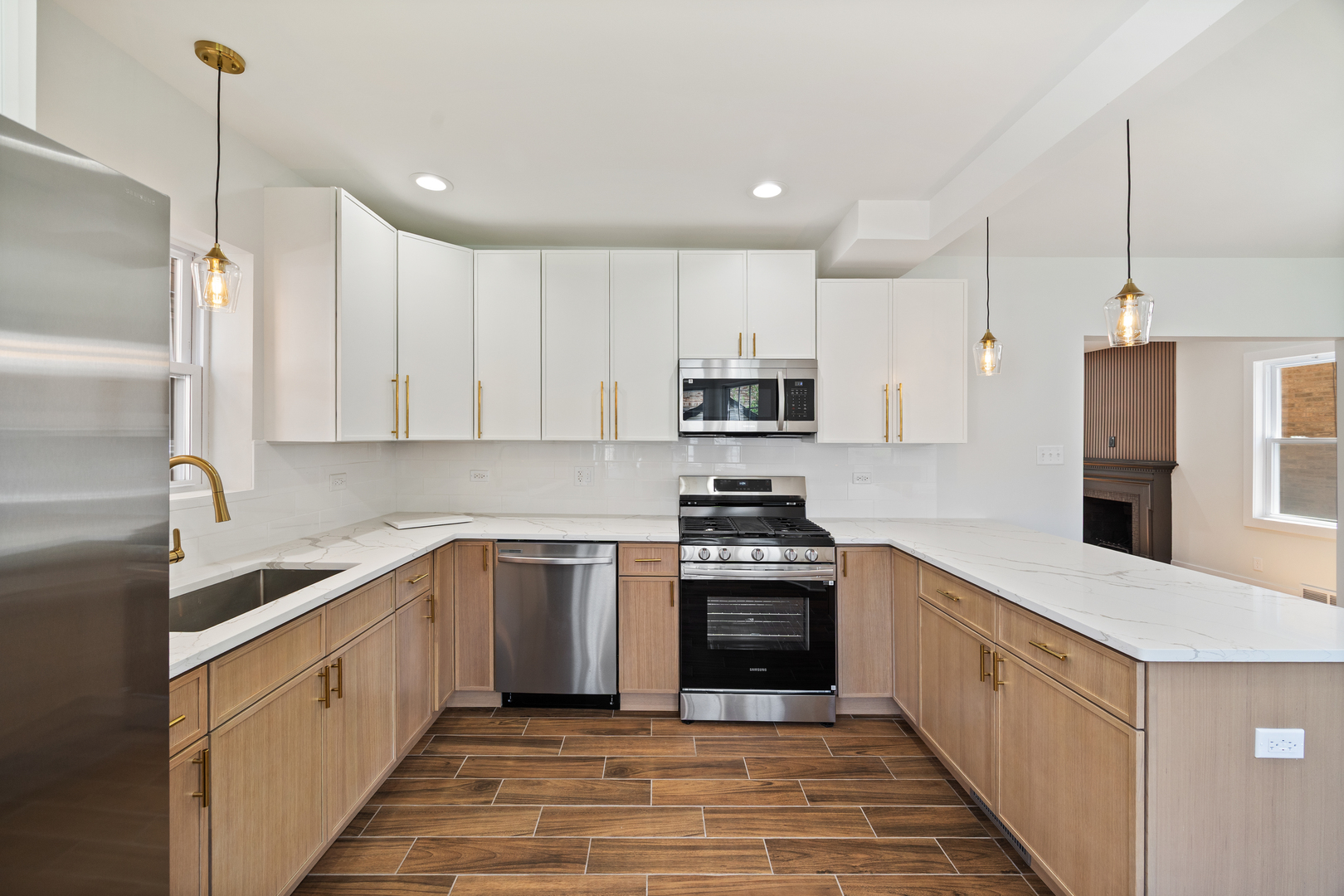 11304 South Lowe Avenue Chicago, IL 60628 - Photo 10 of 30