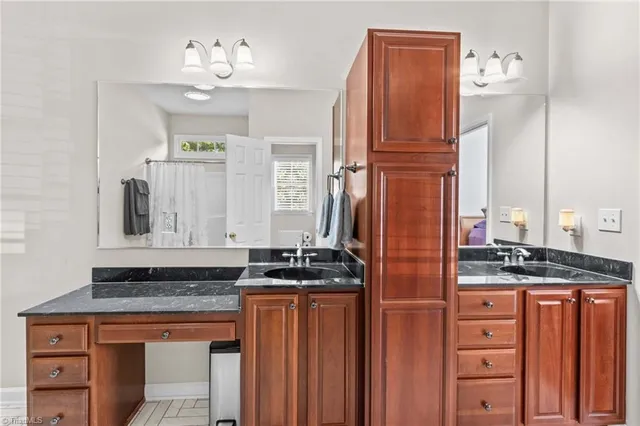 $775,000 | 100 Burkeview Court, Lexington, NC 27295